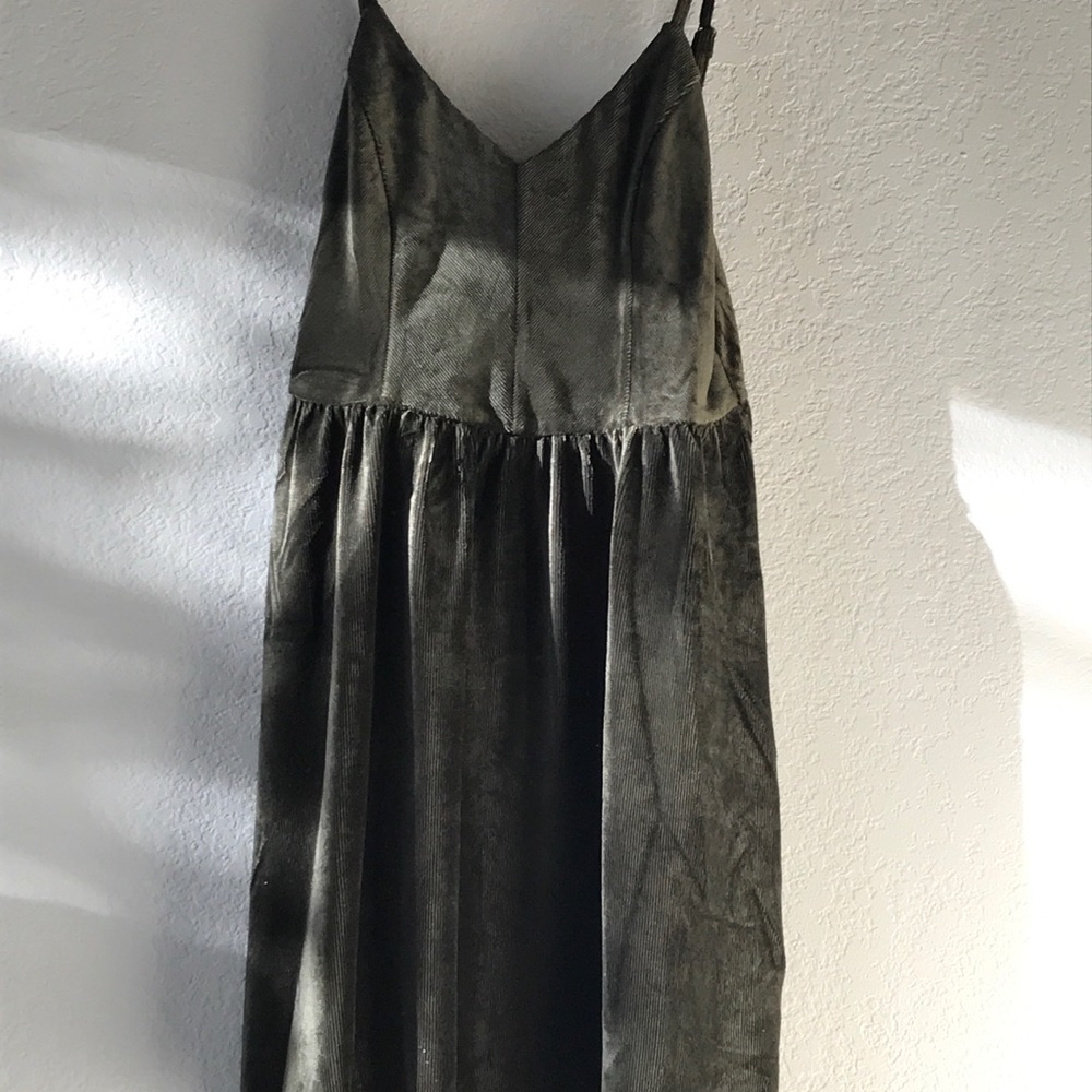 🌿 NWT  Good Luck Gem • Olive Velvet Dress - Picture 5 of 7